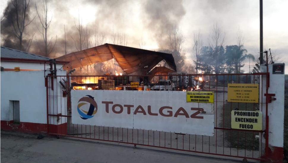 Alarma en Concepción: explotó un depósito de gas
