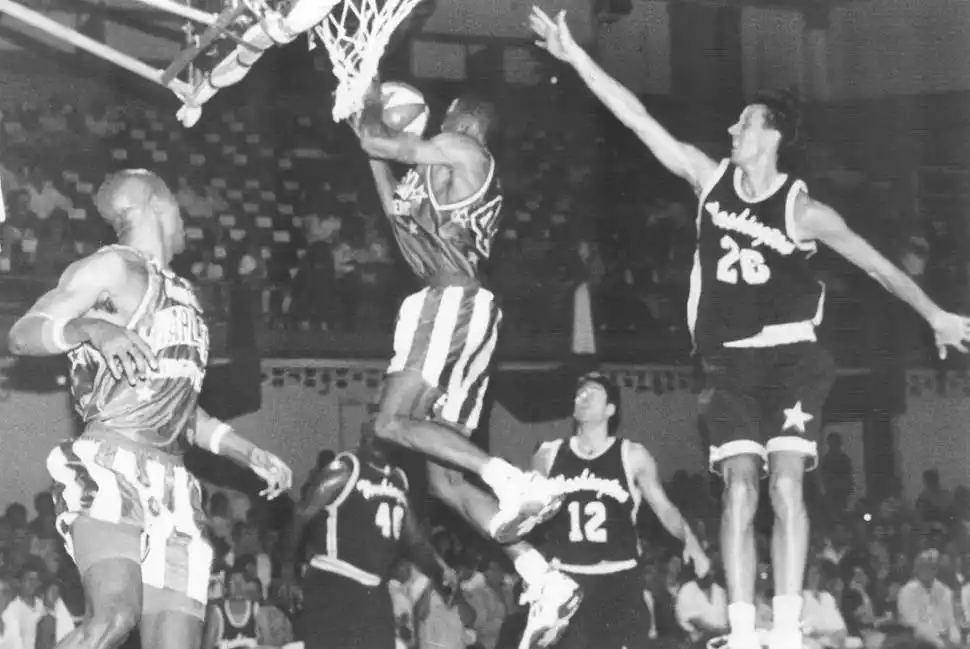 SHOWS. En 1994, los Harlem Globetrotters jugaron ante Washington Generals. La gaceta / archivo