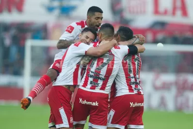 Reviví los mejores momentos de la victoria del Santo en 48 fotos