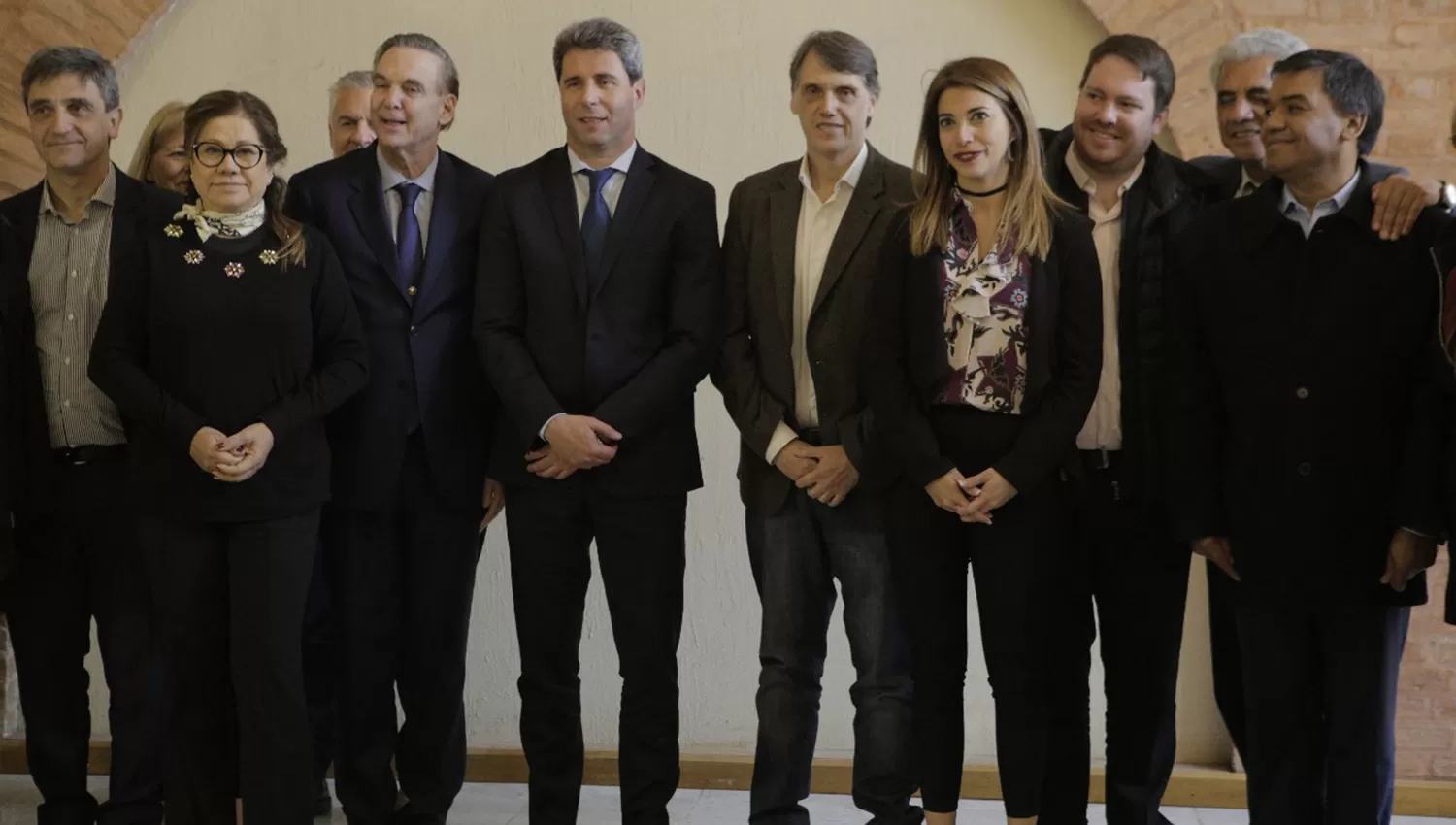 Sergio Uñac (junto al senador Pichetto) recibió el apoyo de referentes del peronismo, entre ellos del tucumano Pablo Yedlin (a la izquierda de la foto)