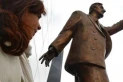 Retirarán la estatua de Néstor Kirchner de Ecuador: es un símbolo de corrupción