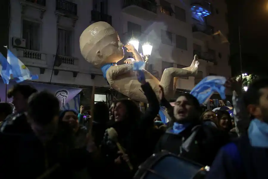 Mercedes, la bebé tucumana viajó para estar en la vigilia en el Senado.