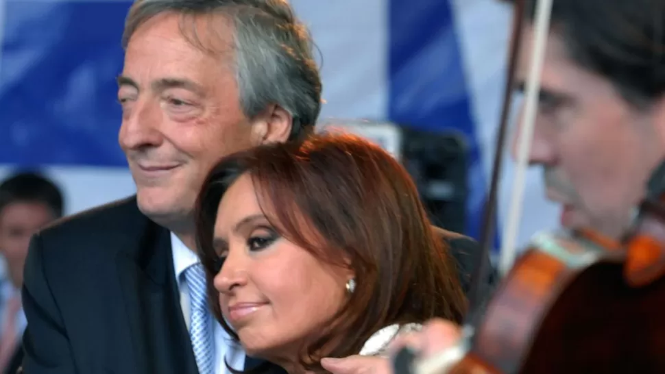 La UIF pidió que se reabra la causa por enriquecimiento ilícito contra CFK