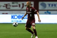 Iniesta marcó su primer gol en Japón con una perla fiel a su estilo