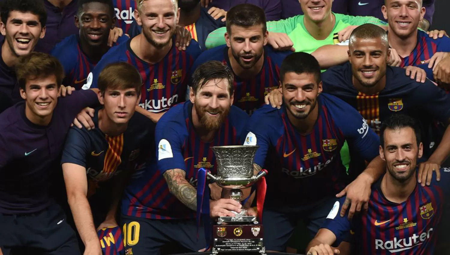 EL MÁS GANADOR. Messi tiene 33 títulos con Barcelona.