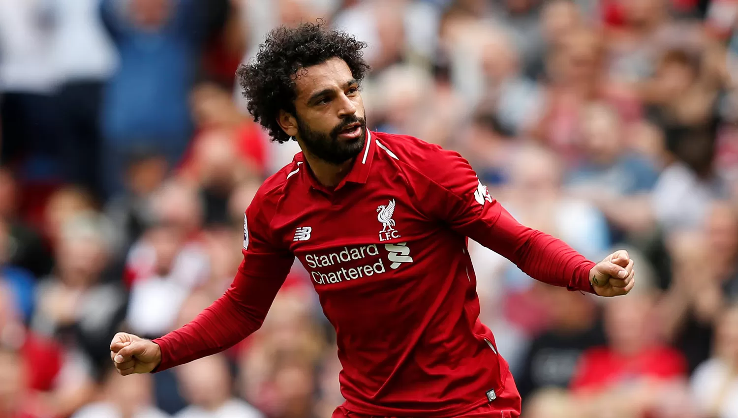 SÍMBOLO. Salah abrió el marcador para que Liverpool comience la Premier con el pie derecho.
