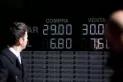Por la licitación del Central, el dólar operó en baja y cerró por arriba de $ 30
