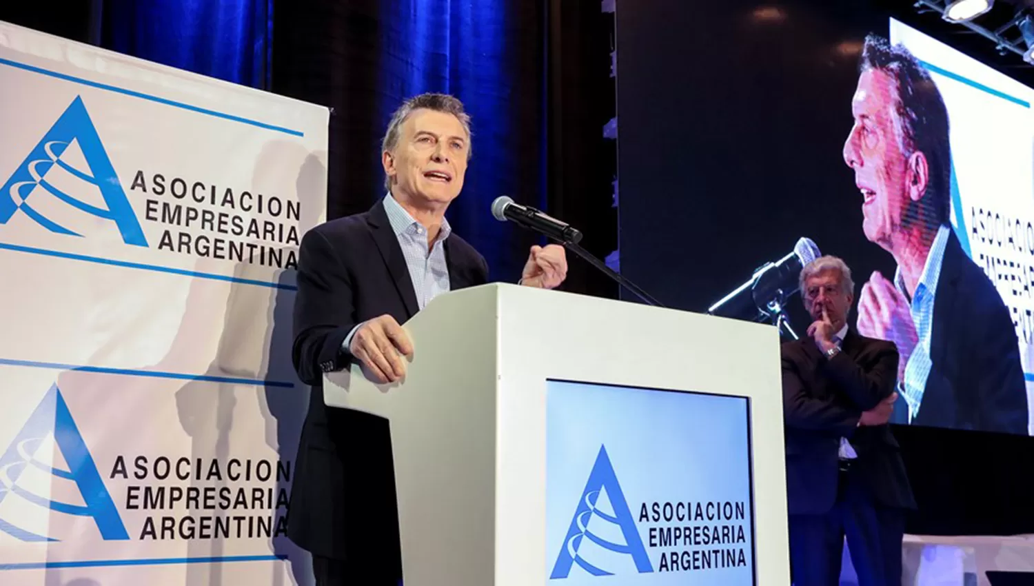 Macri les dijo a empresarios que acudan a él para denunciar pedidos de coimas