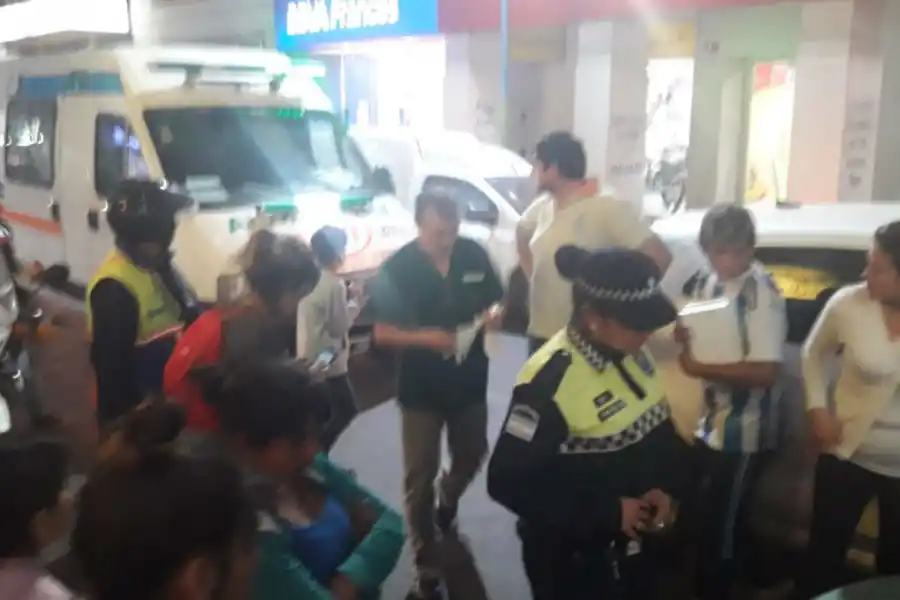 Un accidente alteró el tránsito en el microcentro de la capital: una menor herida