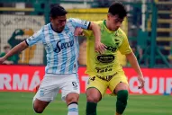 Espinoza cobró un penal inexistente y Defensa le empató a Atlético sobre el final
