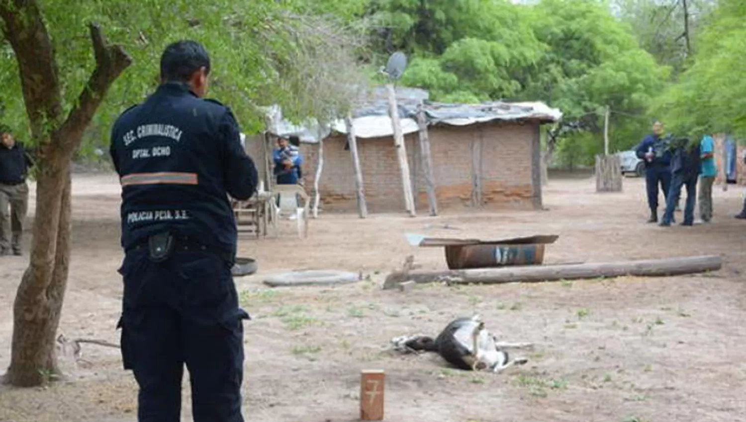 Casa del horror en Santiago del Estero: incesto, esclavas sexuales y un hijo atado a un árbol