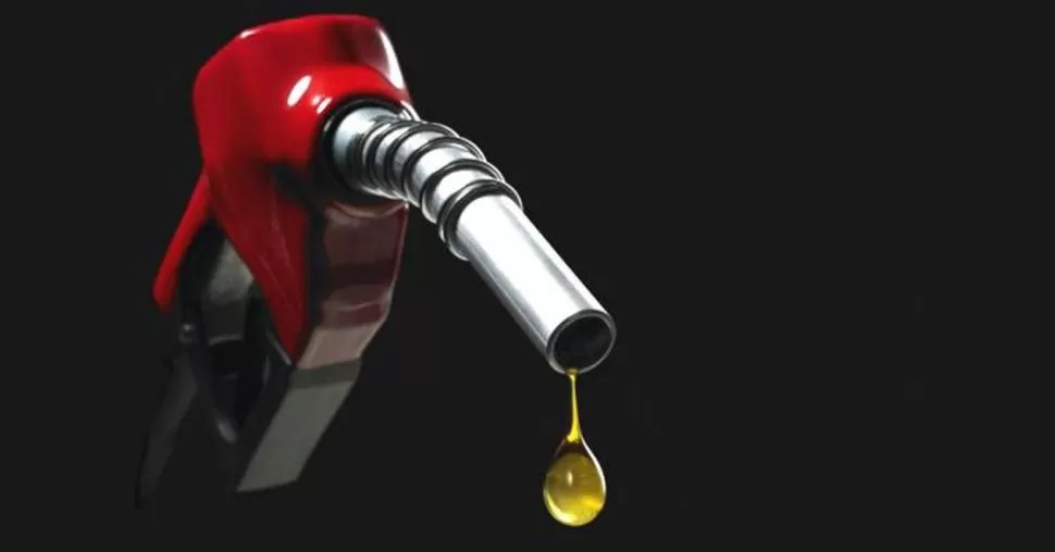 REAJUSTE EN OCHO MESES. El precio de las naftas en Tucumán subieron entre 35% y 45%.  