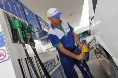 Cómo obtener descuentos cuando se carga combustible