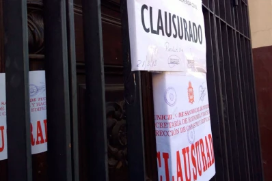 Luego del desprendimiento de parte de la fachada, clausuran la iglesia San Francisco
