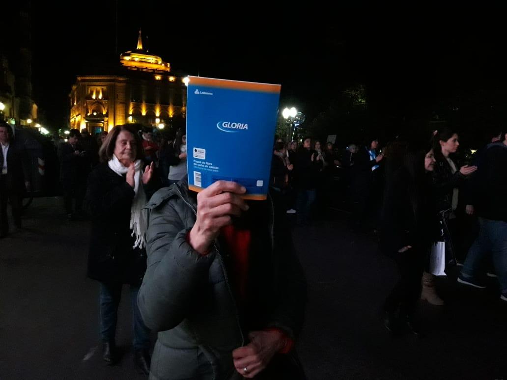 Cerca de mil personas pidieron el desafuero de Cristina Kirchner en la plaza Independencia