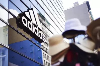 Miles de instagramers cayeron en una falsa propuesta de Adidas