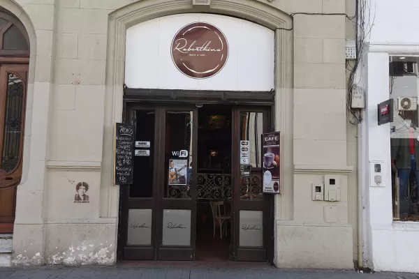 En los bares sufren por los “escruches” y los arrebatos