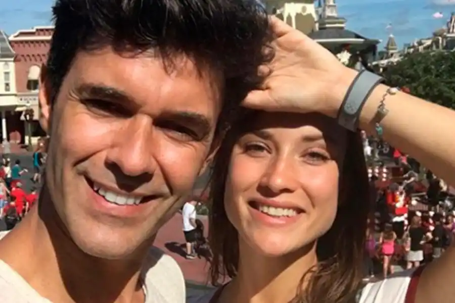 MARIANO MARTÍNEZ Y CAMILA CAVALLO. La pareja lleva tres años de relación.