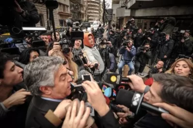 La Policía Federal allanó las propiedades de Cristina Kirchner