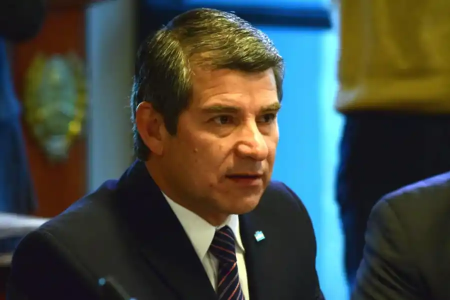 Vemos un ministro de Seguridad que navega a la deriva, dijo el legislador Canelada