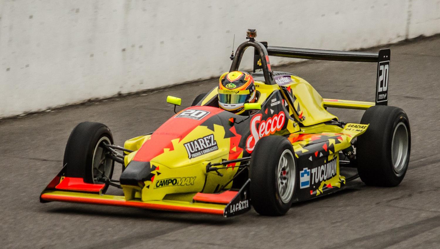 A PASO FIRME. El Ferreira Motorsport le entrega a Joaquín Rodríguez un auto impecable en cada competencia.