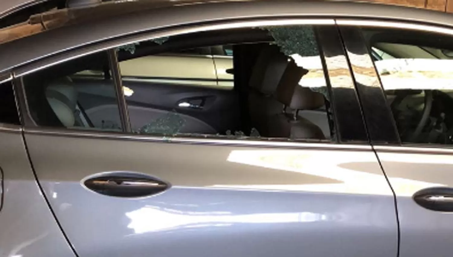 Un automovilista fue atacado por rompevidrios por segunda vez en un mes