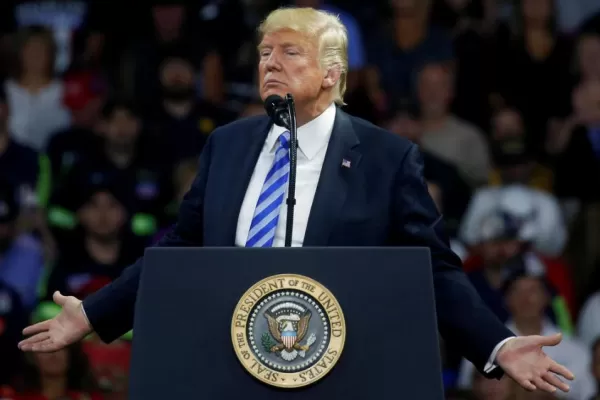 Trump pelea en varios frentes y se pone la nota más alta