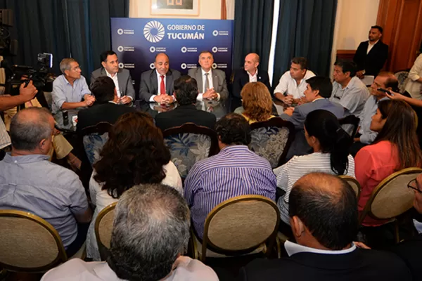 Según Amado, están haciendo un esfuerzo para cumplir el aumento pactado con los gremios