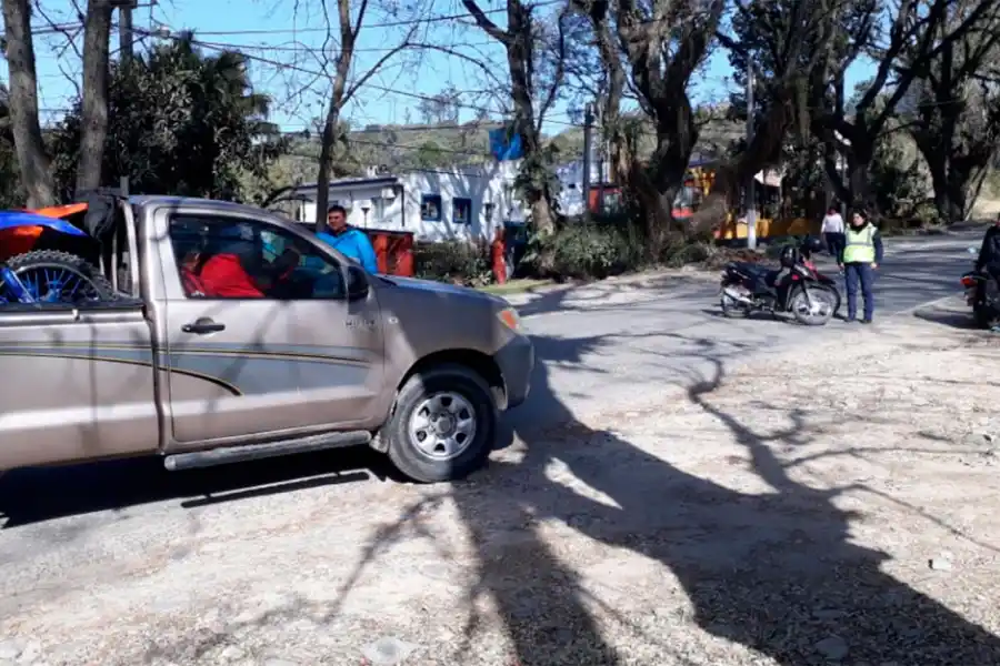 Accidente en El Corte: todavía no se puede subir ni bajar a San Javier y los vecinos continúan sin luz