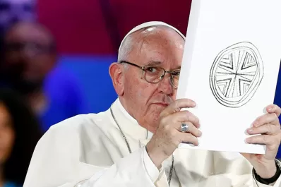 Un ex embajador del Vaticano pidió la renuncia del Papa por encubrimiento de los abusos