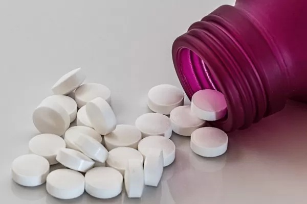 Proponen la fabricación estatal de medicamentos abortivos