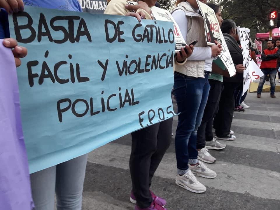Miles de tucumanos marcharon en contra de la violencia policial y el gatillo fácil