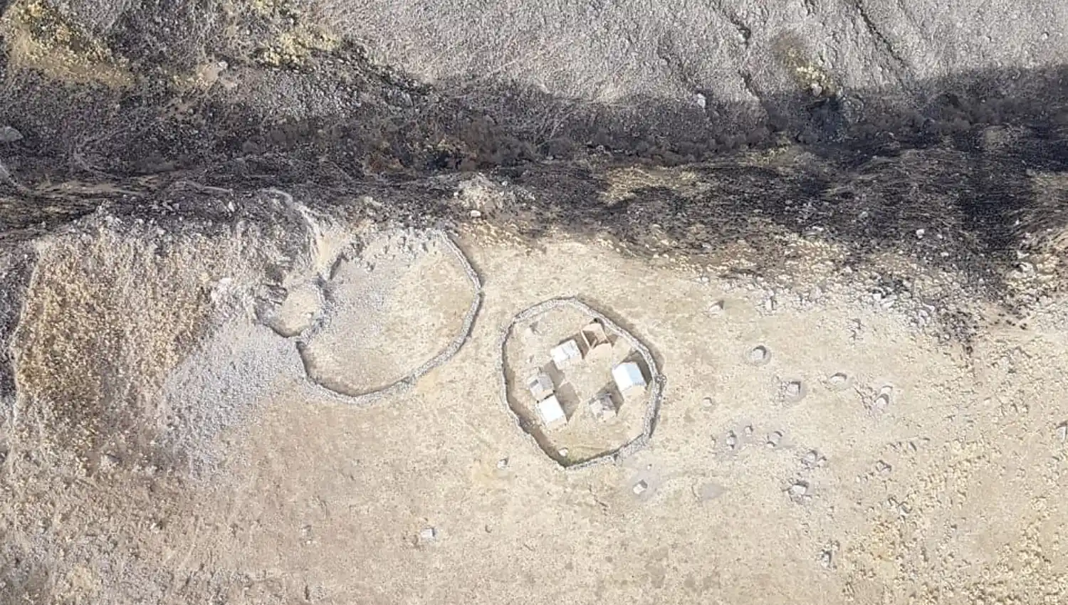 PUESTO EN LA MONTAÑA. Los parapentistas observaron sitios como nunca antes se había visto.
