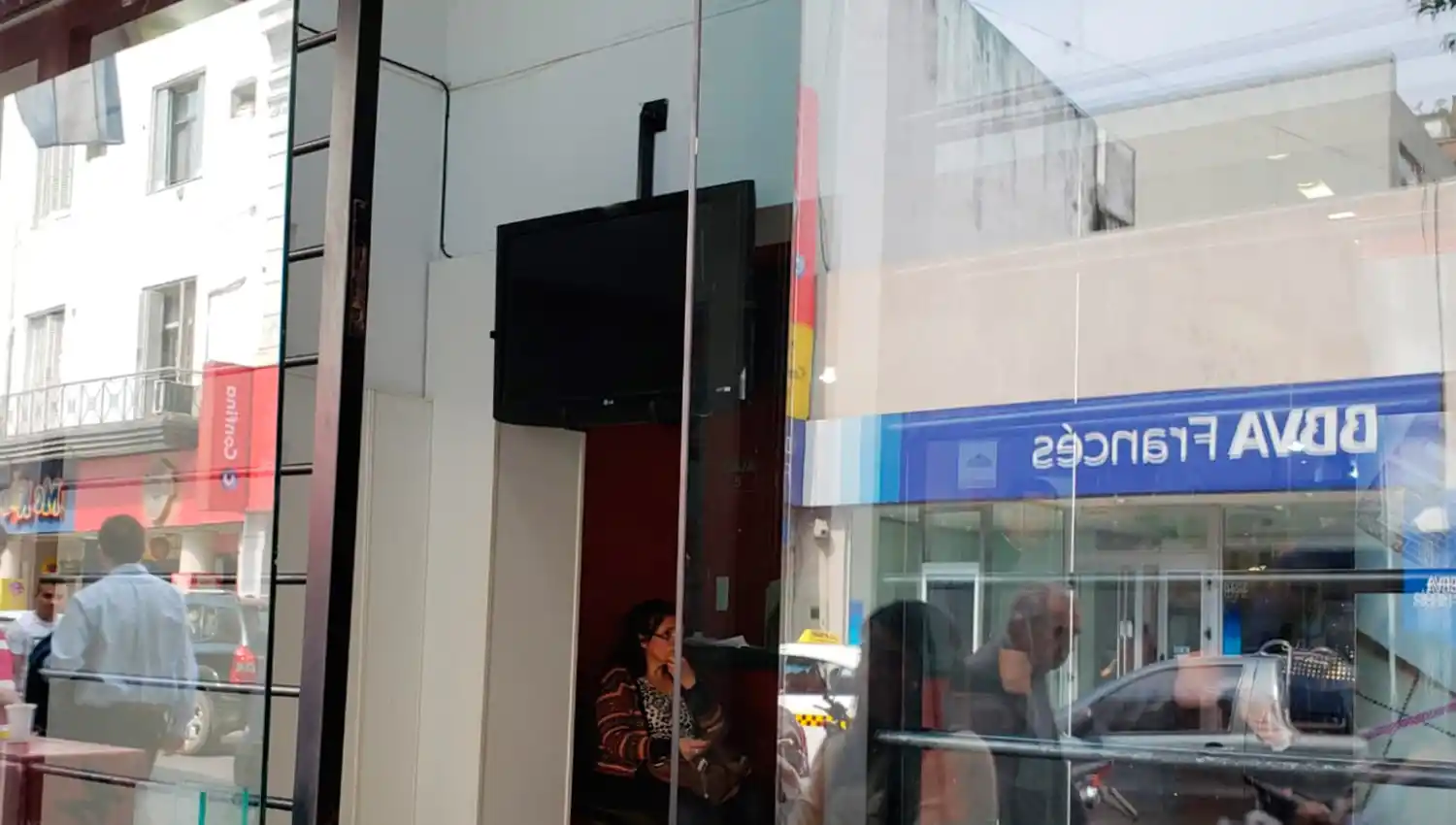 El Banco Central logró recortar la suba desenfrenada del dólar, que cerró a $ 39,77