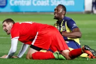 Usain Bolt debutó como futbolista en el Central Coast Mariners australiano