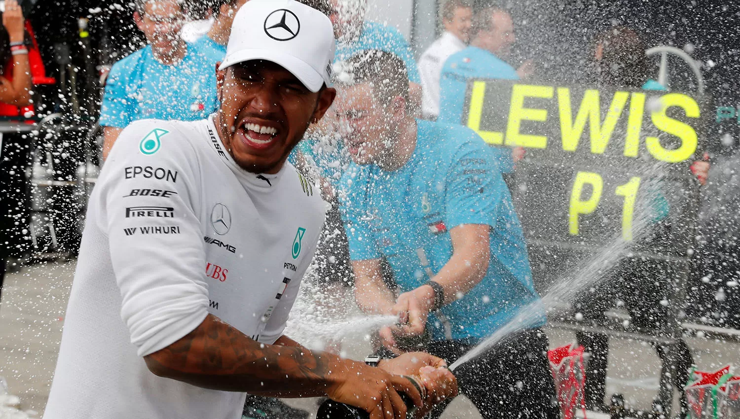 Lewis Hamilton festejó en Monza.