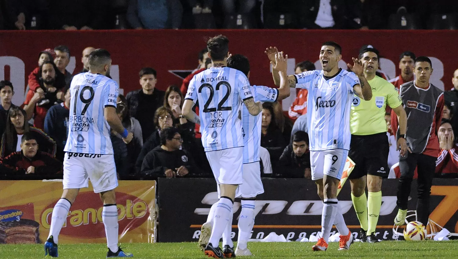 Por la Superliga, Atlético le ganó a Newell's el  lunes en el Parque Independencia. (ARCHIVO)
