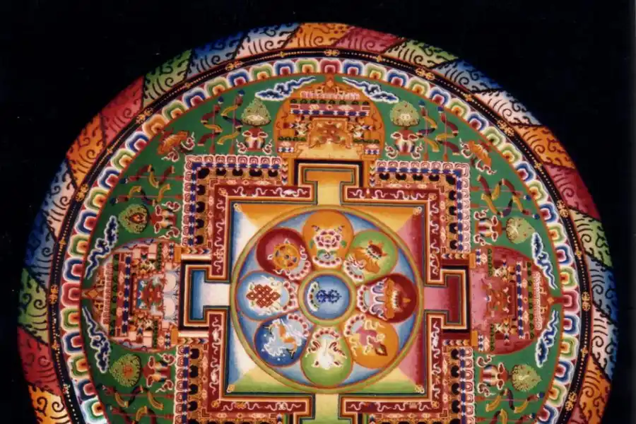 Por qué pintar mandalas serena y limpia la mente