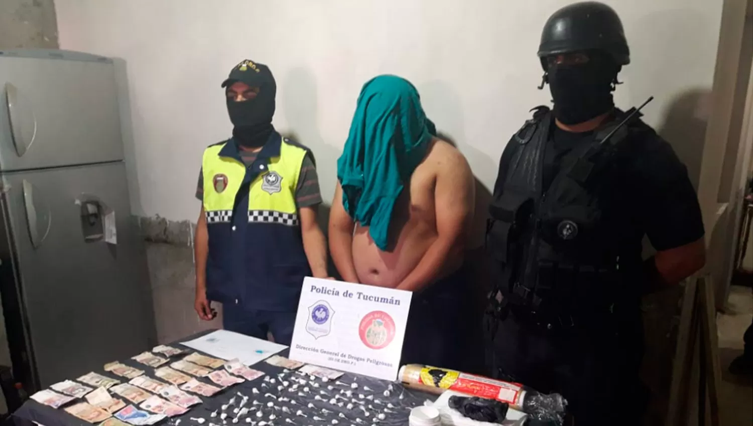 La Policía detuvo a tres mujeres y un hombre por venta de drogas en la capital