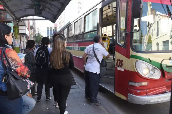 Al firmar el Pacto Fiscal, la Provincia aceptó hacerse cargo de los subsidios al transporte
