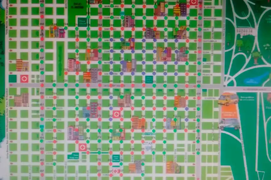 MAPA DE LOS SEMÁFOROS. Los que no funcionan son los puntos de color violeta.