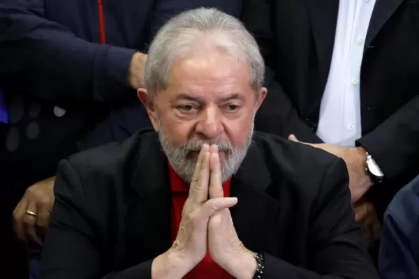 Cristina reclamó el fin de la persecución y la liberación de Lula