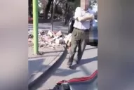 Arrojó una montaña de basura en la remodelada plaza Alberdi y generó la bronca de los transeúntes