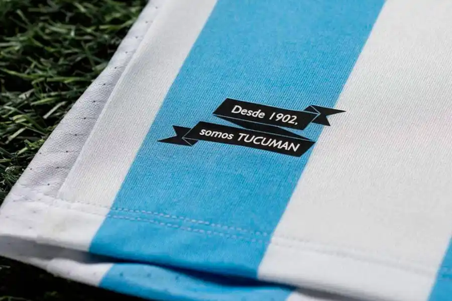 Qué se dijo en las redes sobre la nueva camiseta de Atlético y a cuánto se vende