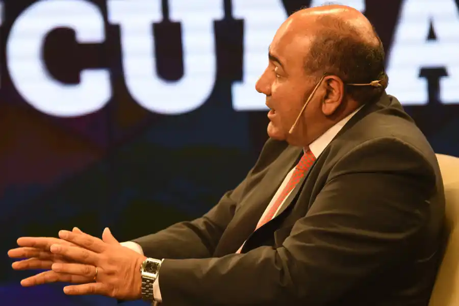 EN EL ESTUDIO. El mandatario tucumano fue el entrevistado central de la emisión de anoche de 