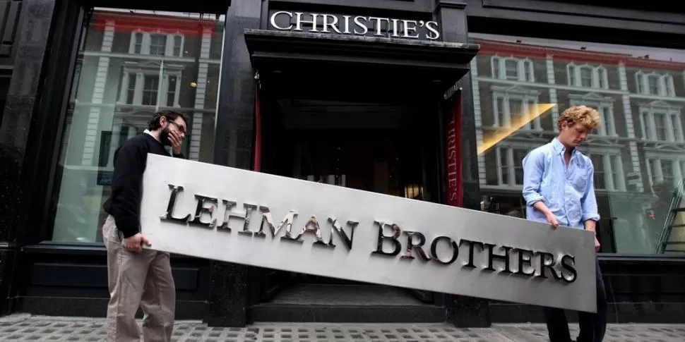 LA DEBACLE DE UN GIGANTE. Diez años después del derrumbe del banco estadounidense Lehman Brothers, su nombre ha quedado grabado a fuego. Pero, ¿lo están también las lecciones que dejó su caída?  