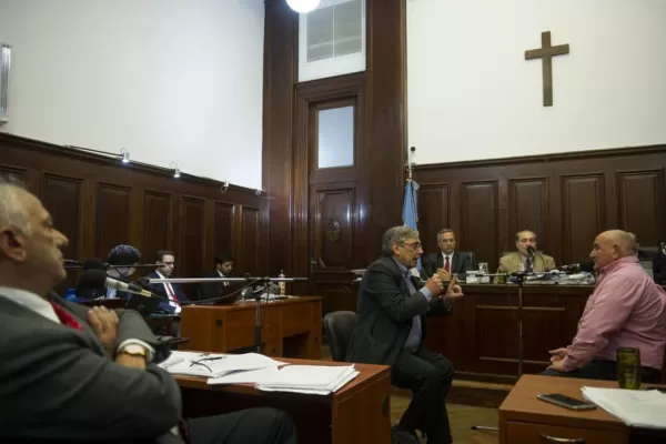 Lebbos: no ha investigado lo que tenía que investigar