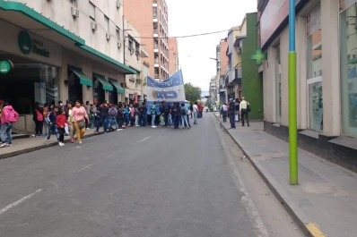 Una protesta de Uatre provoca caos en el tránsito por barrio Sur