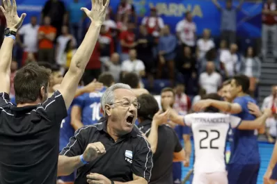 Argentina logró un triunfo histórico ante Polonia y sigue con chances en el Mundial de voleibol