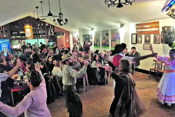 Peñas: una noche de “largo tirón”